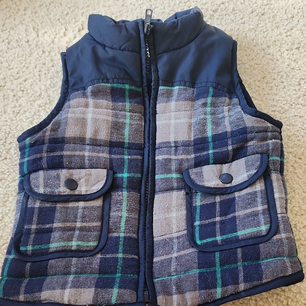OshKosh B'gosh Navy Puffer Vest